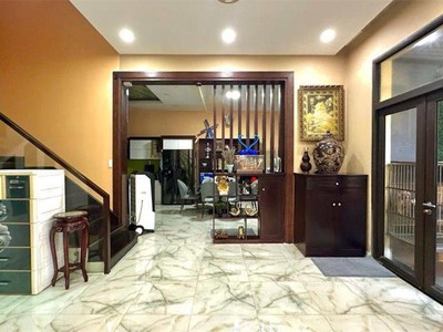 Biệt thự góc 2mt q7   đậu 3 xe 7 chỗ  chỉ nhỉnh 23 tỷ 2