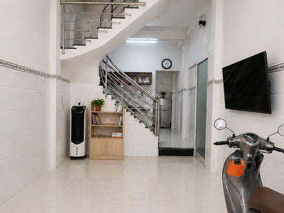 Bán nhà TÂN BÌNH vị trí đẹp, LẠC LONG QUÂN, Hẻm 4M, nhỉnh 5 TỶ 0