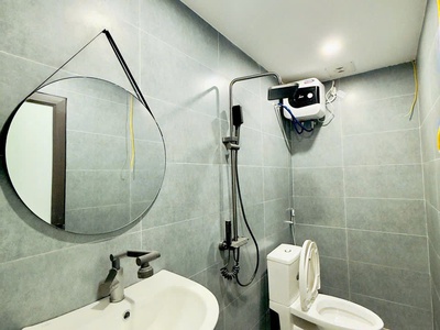Nhà Cát cụt - lê chân   2,4 tỷ 3