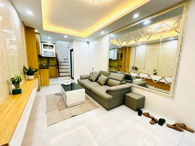 Nhà 5 tầng mới đẹp cách phố Trung Phụng 30m ngõ thông thoáng nội thất đẹp về ở ngay, hơn 8 tỷ 0