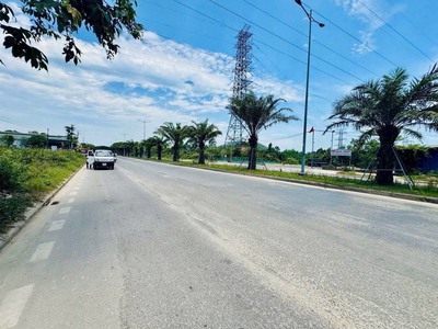 Đất nền mặt tiền võ văn kiệt   đối diện đh sư phạm 0
