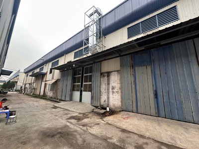 Cho thuê nhà kho 490M2 gần bến xe, sẵn điện 3 pha, GIÁ 20 TRIỆU 0