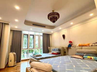  giảm sốc 3 tỷ   giá mới chỉ 65 tỷ    biệt thự vip khu compound   góc 2 mặt tiền   nguyễn 3