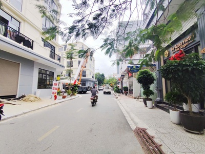 đất mặt đường phụng pháp - 78m - tuyến 2 văn cao 0
