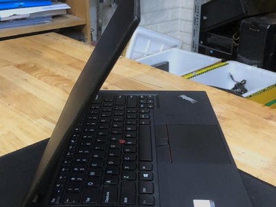 Laptop Lenovo Thinkpad T490 Core i5-10210U RAM 8GB SSD 256GB VGA ON Màn 14 Inch Full HD Máy Đẹp 2