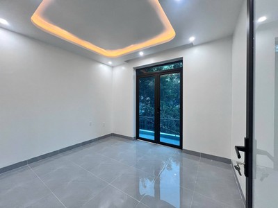 Nhà 4 tầng - Xây độc lập - Trung tâm Trần Thành Ngọ - Ô tô đỗ trong nhà 6