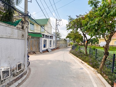 L2211  đất xây chdv đỉnh - sát chợ vườn lài 1