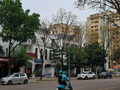 Bán đất mặt phố phúc lợi 86m2- lô góc- view vinhomeriverside- 30 tỷ 1
