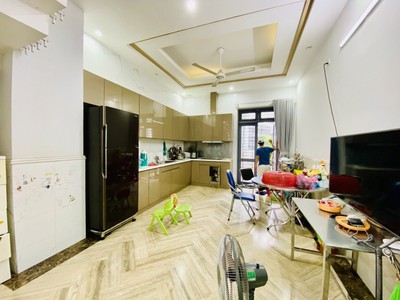 Bán nhà  đường  gò dưa, thủ đức, tp hcm. dt 90m2, 4 tầng. giá 7.25 tỷ, sổ hồng - 0933125879 2