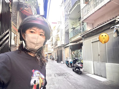Bán nhanh nhà siêu vị trí - trước nhà rộng 4m- 10m ra mt hxh đoàn văn bơ và xóm chiếu- cách khoảng 0