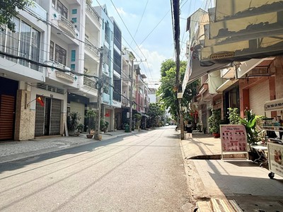 Rộng đến 100m2, ngang 6m, kết cấu 2 tầng, hẻm 4 chỗ ngay sau UBND Quận Tân Bình chỉ 9 tỷ. 0