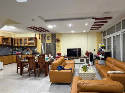 Căn nhà Cực Đẹp trong con hẻm YÊN BÌNH núp sau trục đường hối hả SÀI THÀNH 2
