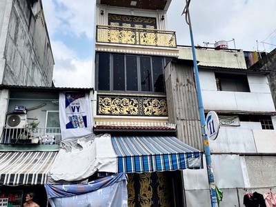 - Mặt tiền đường 10m, vị trí đẹp, gần THCS Nguyễn Văn Luông, chợ Bình Tiên, vòng xoay Phú Lâm 1
