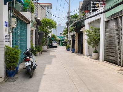 Bán gấp nhà gần aeon tân phú   hẻm xe hơi 6m   64m   sẵn dòng tiền   chỉ 5.x 1