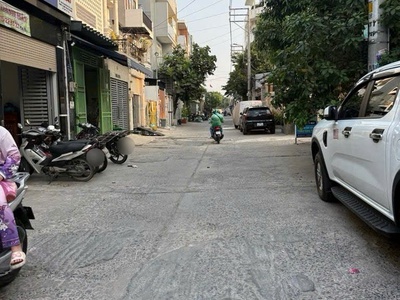 Bán nhà 105/ nguyễn thị tú, bhh  mới , bình tân - 74m2 4x18m  - 2 tầng - 3pn - 3.3 tỷ 0