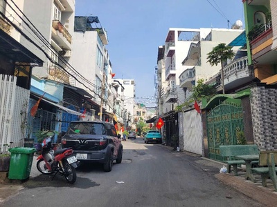 Hẻm 2/ - đường xe hơi thông - 10 tỷ nhỉnh - bình tân - nhà đẹp - giáp lý chiêu hoàng - 100m2 4 25 1