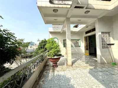 Hạ 7 tỷ giá mới chỉ 34 tỷ, mặt tiền tân hòa đông 18m, chính chủ, ngang lớn 8,5m. 1