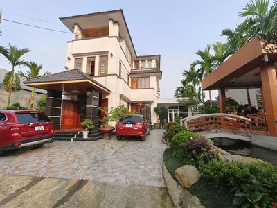 Chính chủ cần bán biệt thự 3 tầng không gian rộng, giá tốt 0