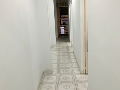 Cho thuê nhà góc 2 tầng nở hậu l 5.2m mặt tiền ba đình p10q8. giá 13 triệu/tháng 2