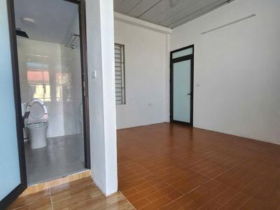 Chỉ hơn 2ty có ngay căn nhà 2 tầng sát đan phượng. 2