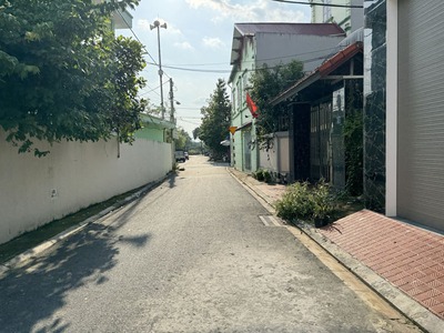 KHOAN TẾ - ĐẤT ĐẸP XÂY BIỆT THỰ: 120m2 Nở Hậu, Đông Nam, Sát Ecopark 3