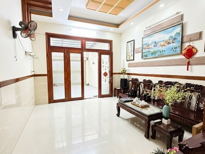 TỔ ẤM CHO GIA ĐÌNH - 3 bước ra Tiểu học Trần Văn Ơn - bên hông khu Ẩm Thực Lữ Gia - 10. tỷ 2