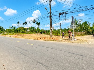 Lô góc 3 mặt tiền QL14G - ngang 21m - giá chỉ 1ty6xx 0