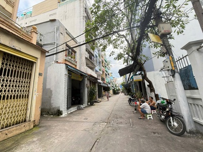 Chủ Ngộp Bán Gấp Nhà Ông Ích Khiêm Quận 11, Hẻm Xe Tải 2