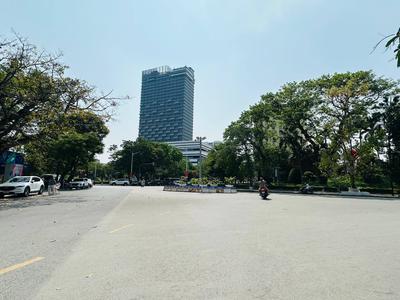 Mặt đường Trần Hưng Đạo - 43,8m2 - mặt tiền 4m - 4 tầng - đang cho thuê - giá 15 tỷ 0