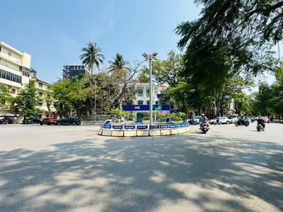 Mặt đường Trần Hưng Đạo - 43,8m2 - mặt tiền 4m - 4 tầng - đang cho thuê - giá 15 tỷ 1