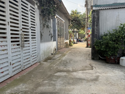 100M RA ĐẾN QL21- Lô đất giá êm nhất khu vực gần chợ Hoà Lạc 1