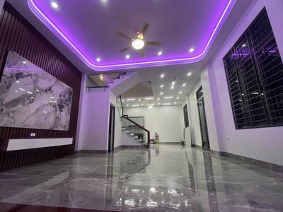 Bán nhà góc 3 tầng mới tinh phường vũ ninh hơn 4 tỷ 0
