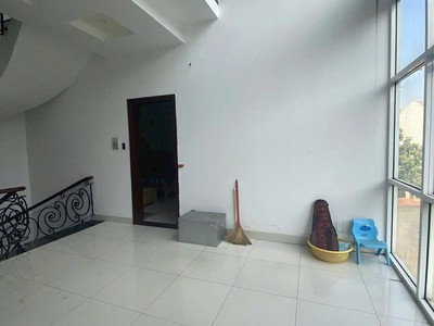 Bán nhà góc 2mt an phú quận 2. 172m2 - hầm 4 tầng - 2mt đường lớn 3