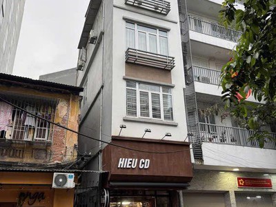 Mặt phố Quán Thánh 40M2 5 Tầng 10.8 Tỷ Phố Sát Hàng Bún Vỉa Hè Rộng Kinh doanh 0