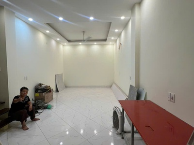 Mặt phố Quán Thánh 40M2 5 Tầng 10.8 Tỷ Phố Sát Hàng Bún Vỉa Hè Rộng Kinh doanh 4
