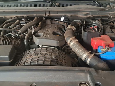 Ford Ranger Wildtrak Nhập Thái 2019   Màu Bạc 8