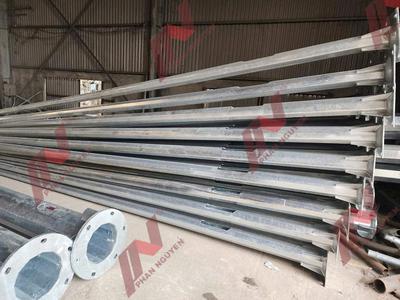Cột đèn cao áp thép mạ kẽm chống gỉ mang đến không gian ngoài trời hiện đại 0