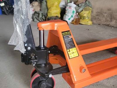 Xe nâng tay thấp -bánh PU 1