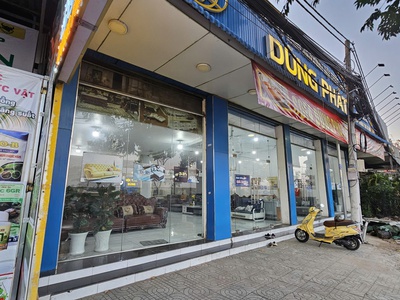 Đất khủng  700m2 mặt tiền trường chinh đang làm showroom giá 150 tỷ - tây thạnh, tân phú 4