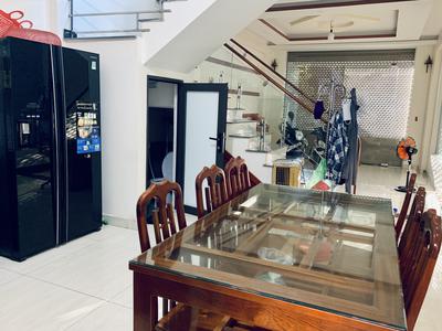 Cho thuê nhà khu phân lô Văn Cao, DT: 65m2, 3 p.ngủ. 0