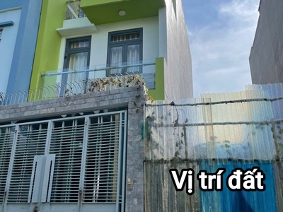 Cần bán 61m2 4x16 đất thổ cư đường nhựa xe hơi tới đất 2