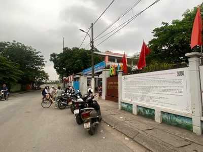Cc mini ngọc thụy full nội thất ở ngay 2