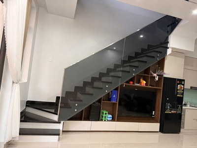 Nhà mt nguyễn đức thiệu ở ngay, giá tốt 2