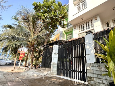  siêu phẩm 6 tầng- 2 mặt tiền- đ.tôn thất thuyết- xe hơi ngủ trong nhà- lưu thông khánh hội- 1
