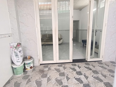 Huỳnh tấn phát nhà bè   60m    3pn   có pn trệt   3.8 tỉ còn tl 1