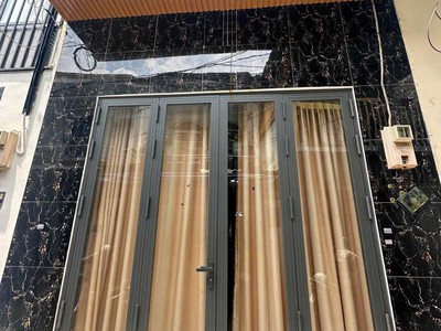 Chỉ 2.9 tỷ - có nhà 2 tầng hẻm xe hơi - quận 12 ra riêng thôi 1