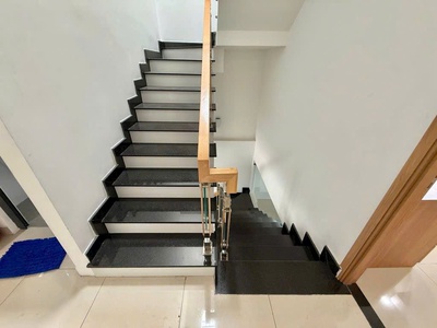 Nhà 3 tầngmặt tiền đườnggần gobal city  sát quận 2 4.4x14 60m2 chỉ 5 tỷ 4