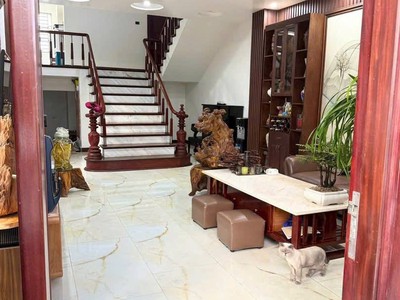 Bán biệt thự mặt đường Bùi Thị Xuân, Đông Nam Cường, TP Hải Dương, 150m2, mt 9m, 3.5 tầng, view sông 4
