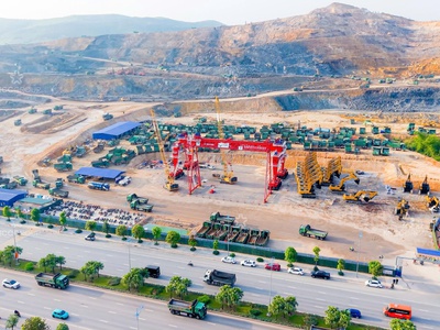 Cập nhật tiến độ hình ảnh mới nhất Vinhomes Global Gate Hạ Long ngày 07-05-2026 8