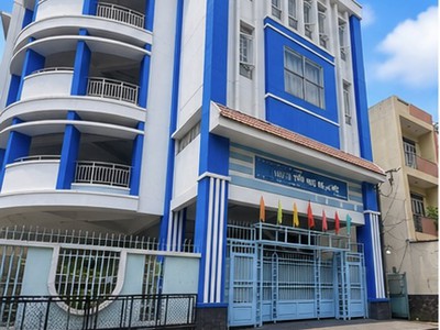 Hàng xóm CƯ XÁ LỮ GIA - Lý Thường Kiệt - 90m2, giếng trời đón sáng, xe hơi ngủ nhà. 2